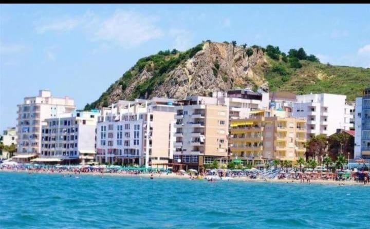 As 1 * Durrës